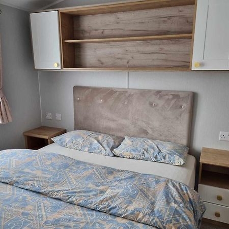 Red Lion Holiday Park Арброт Экстерьер фото