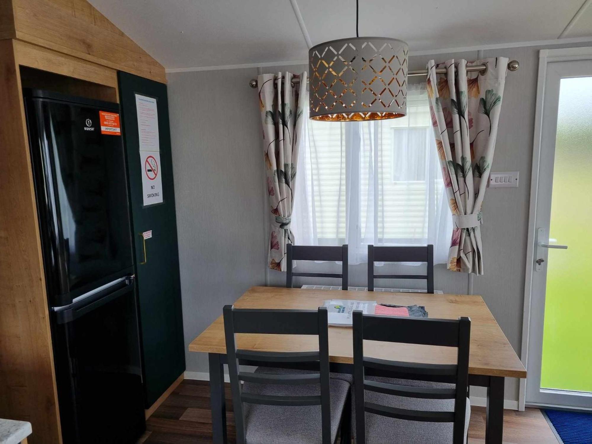 Red Lion Holiday Park Арброт Экстерьер фото